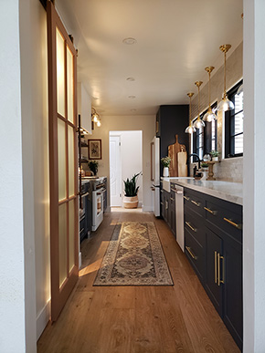 1506 barn door